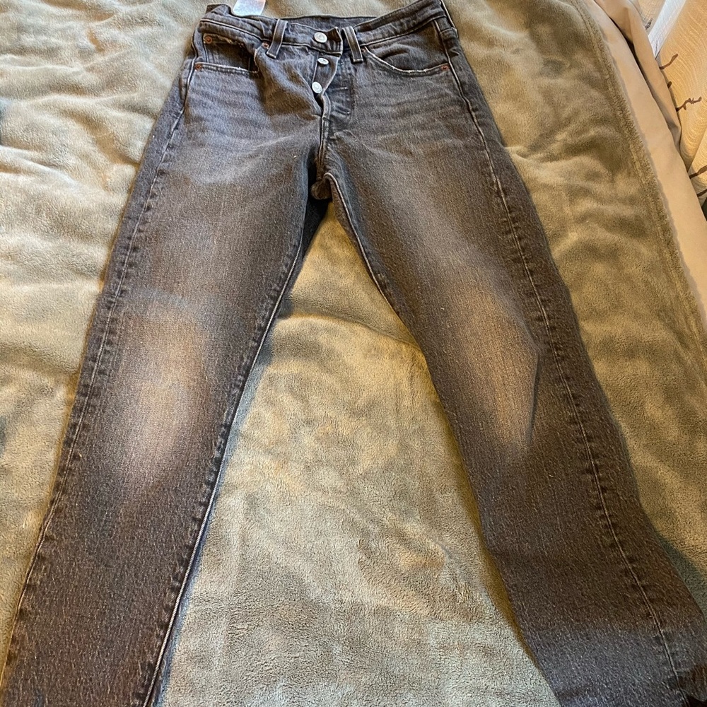 Washed black 501 Levis women’s jeans